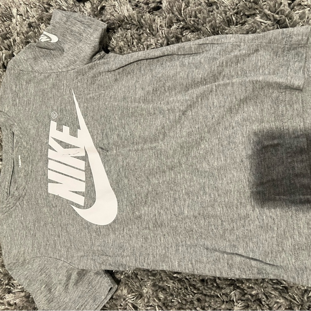 Nike Kids Heather Gray Short Sleeve Tee